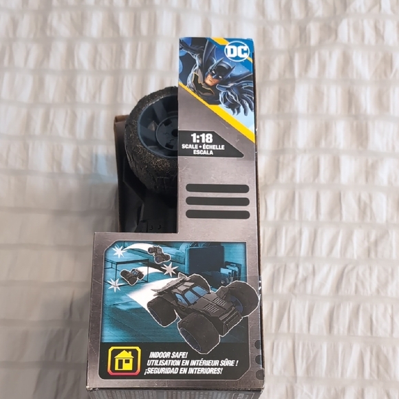 DC Batman Remote Control Car - Picture 3 of 16